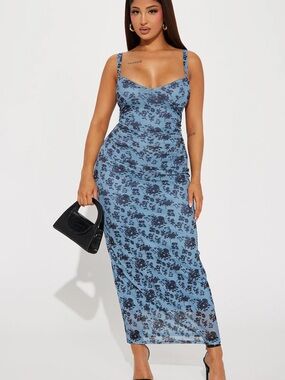 Fashion Nova Spring Blue Floral Bodycon Maxi Dress - Women